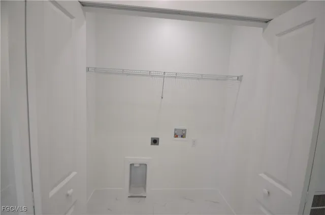 $2,600 | 2188 Barker Boulevard, Fort Myers, FL 33916