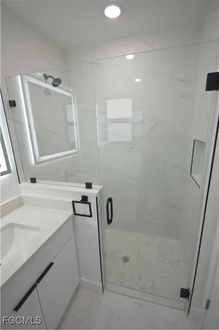 $2,600 | 2188 Barker Boulevard, Fort Myers, FL 33916