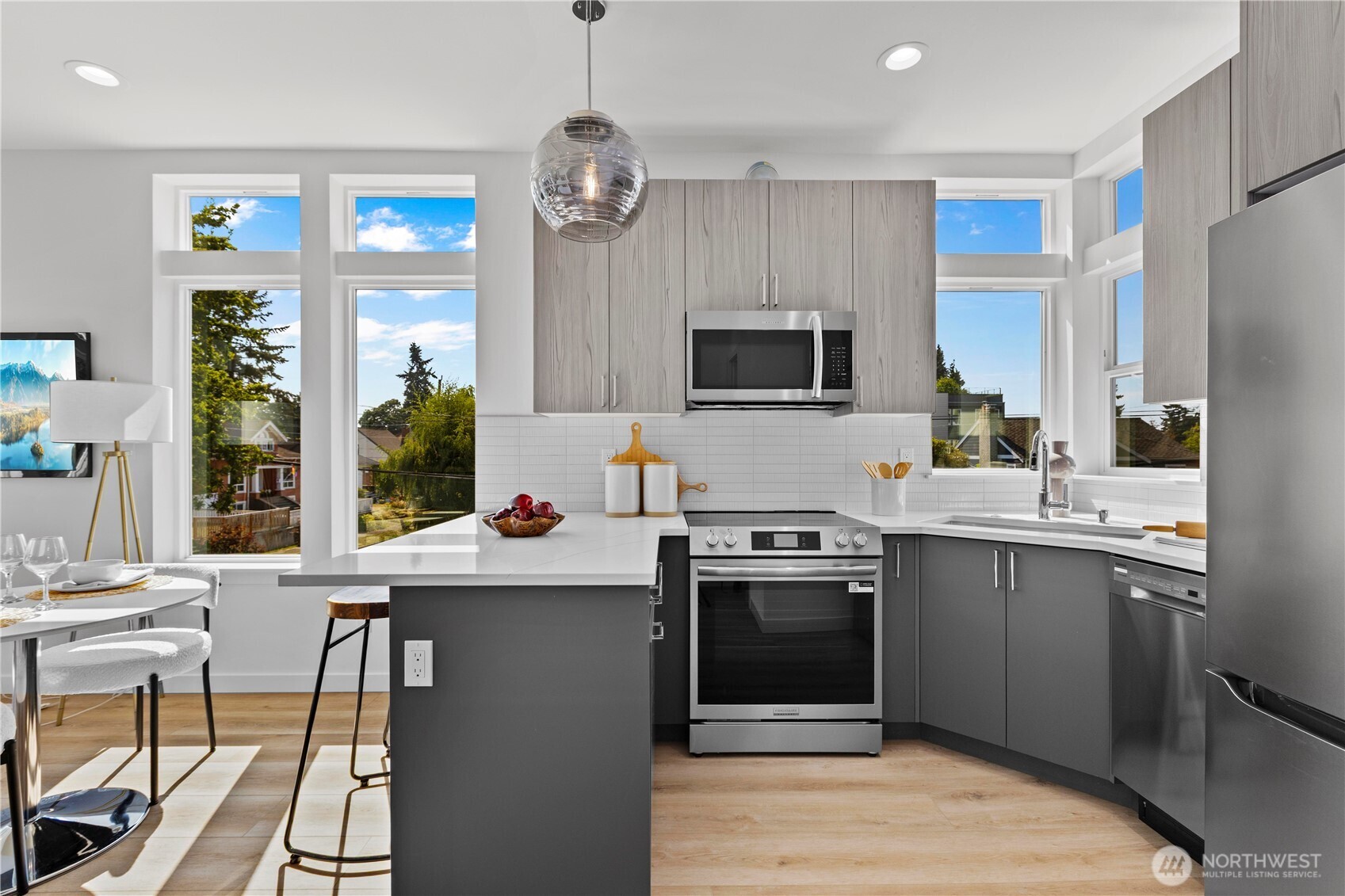 1206 A Northwest 83rd Street Seattle, WA 98117 - Photo 5 of 23
