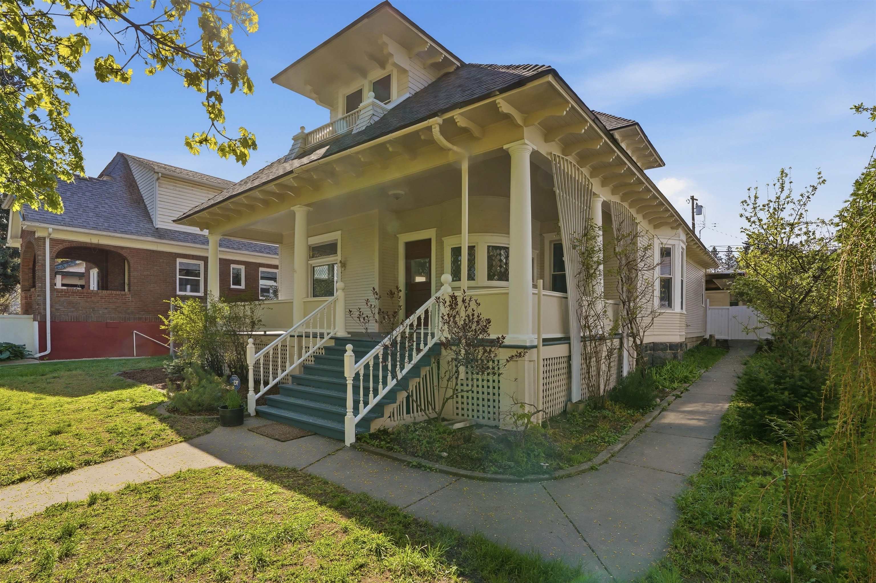 1613 West 11th Avenue Spokane, WA 99204 - Photo 1 of 41