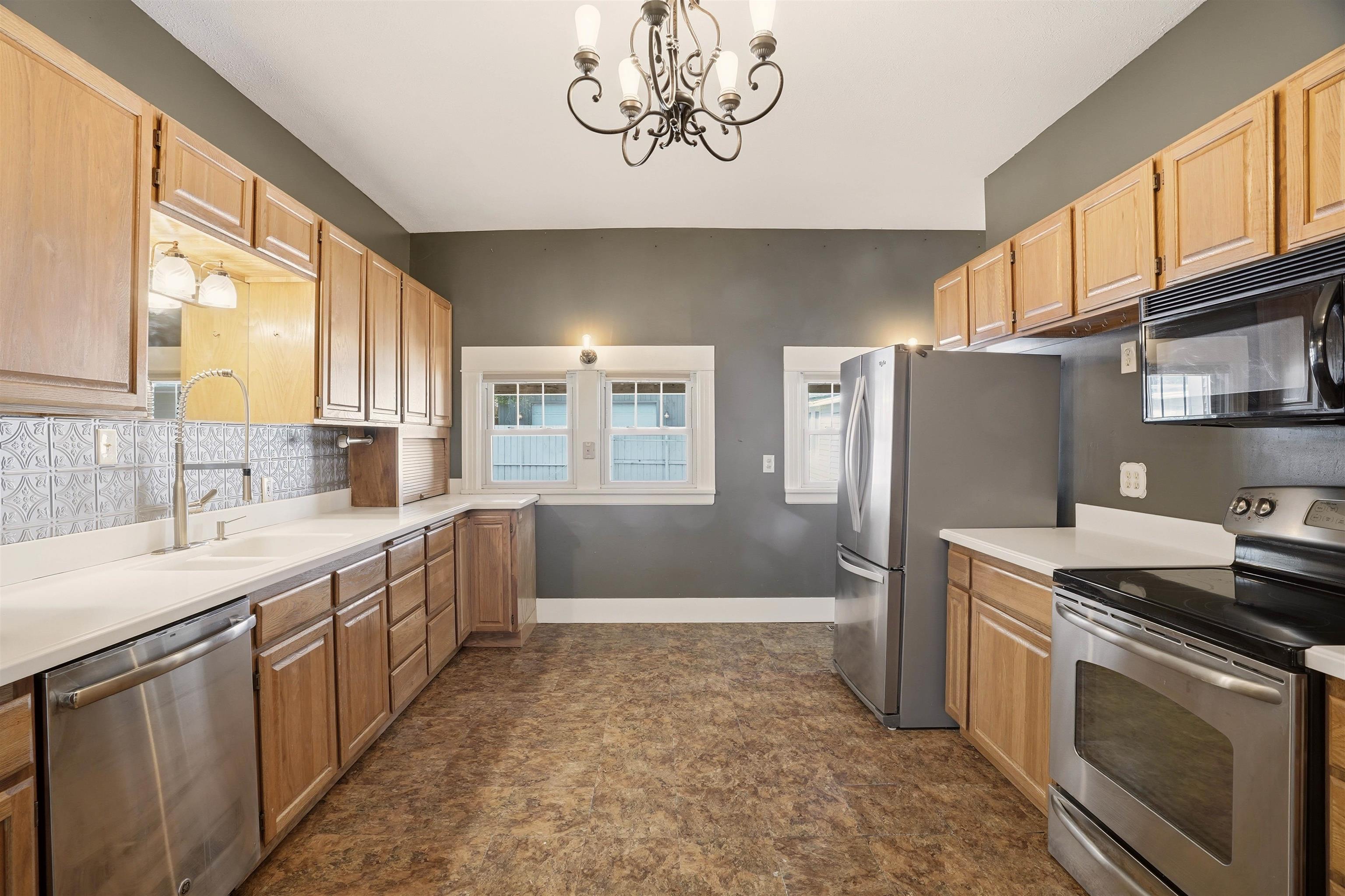 1613 West 11th Avenue Spokane, WA 99204 - Photo 14 of 41