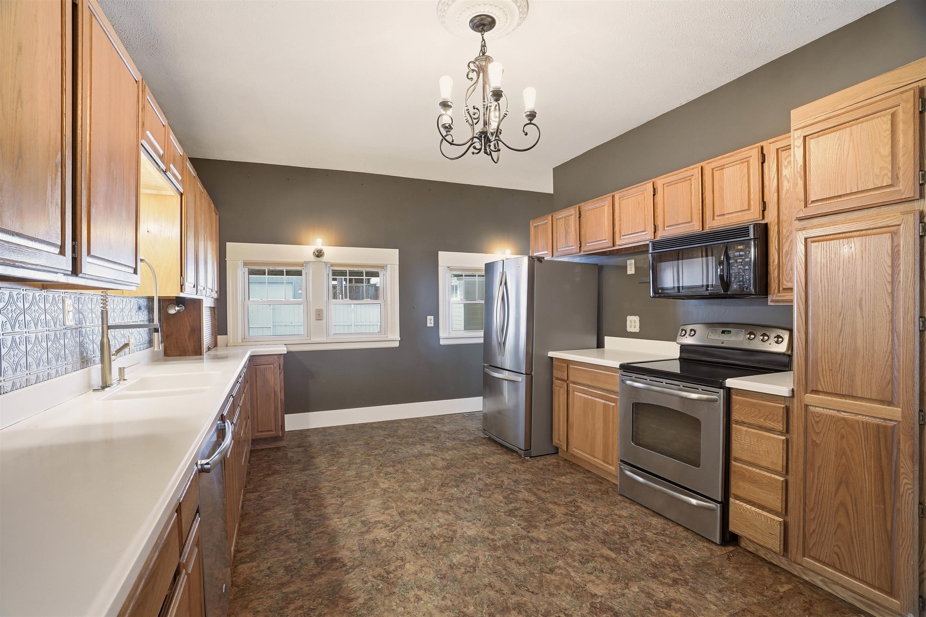 1613 West 11th Avenue Spokane, WA 99204 - Photo 15 of 41