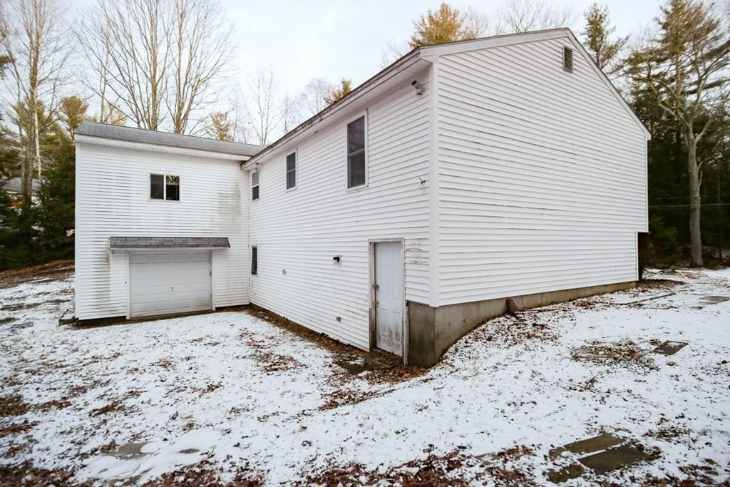560 Doe Valley Road Athol, MA 01331 - Photo 4 of 18