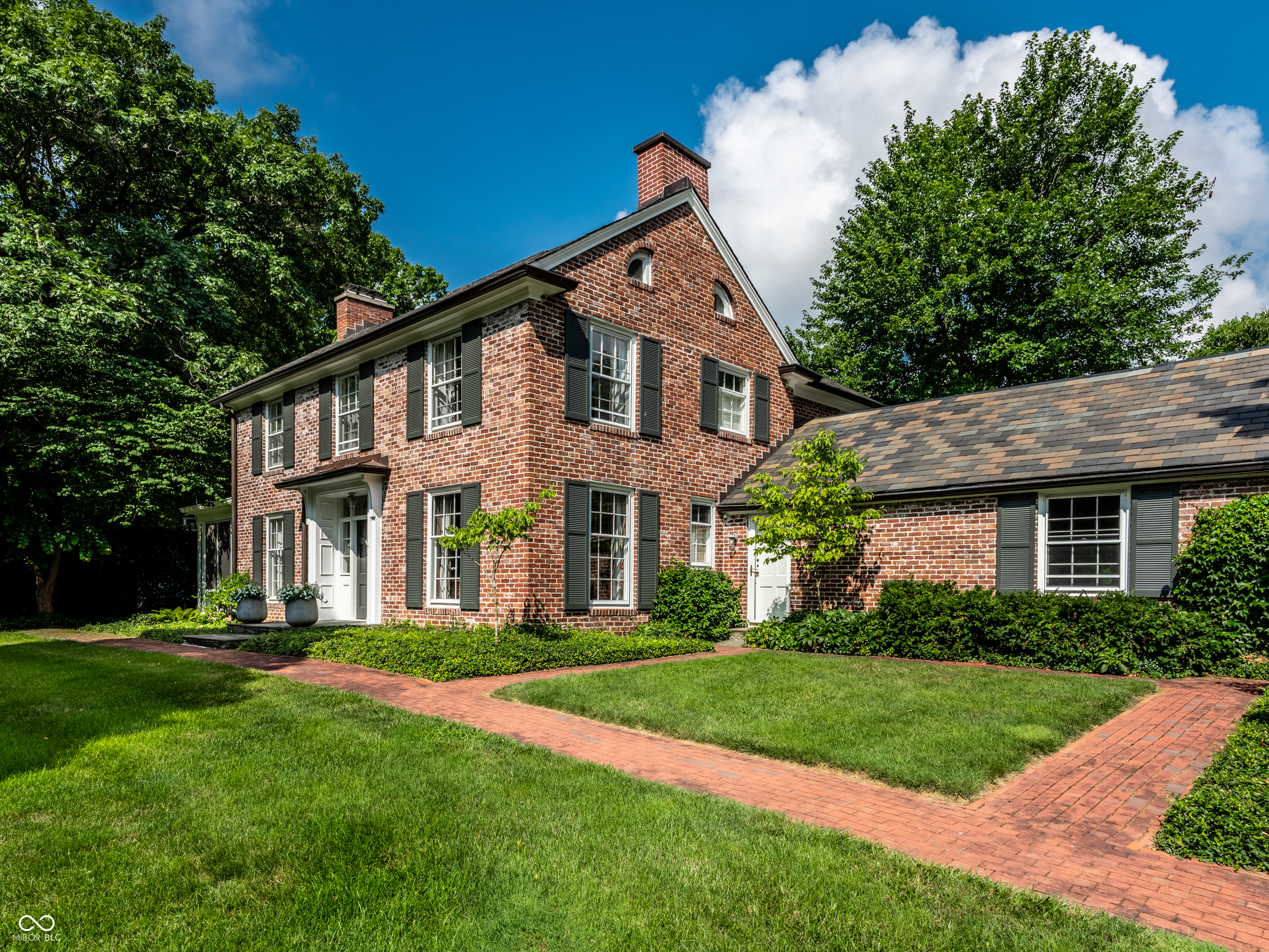 200 Wellington Road Indianapolis, IN 46260 - Photo 3 of 68 Gallery Image 3