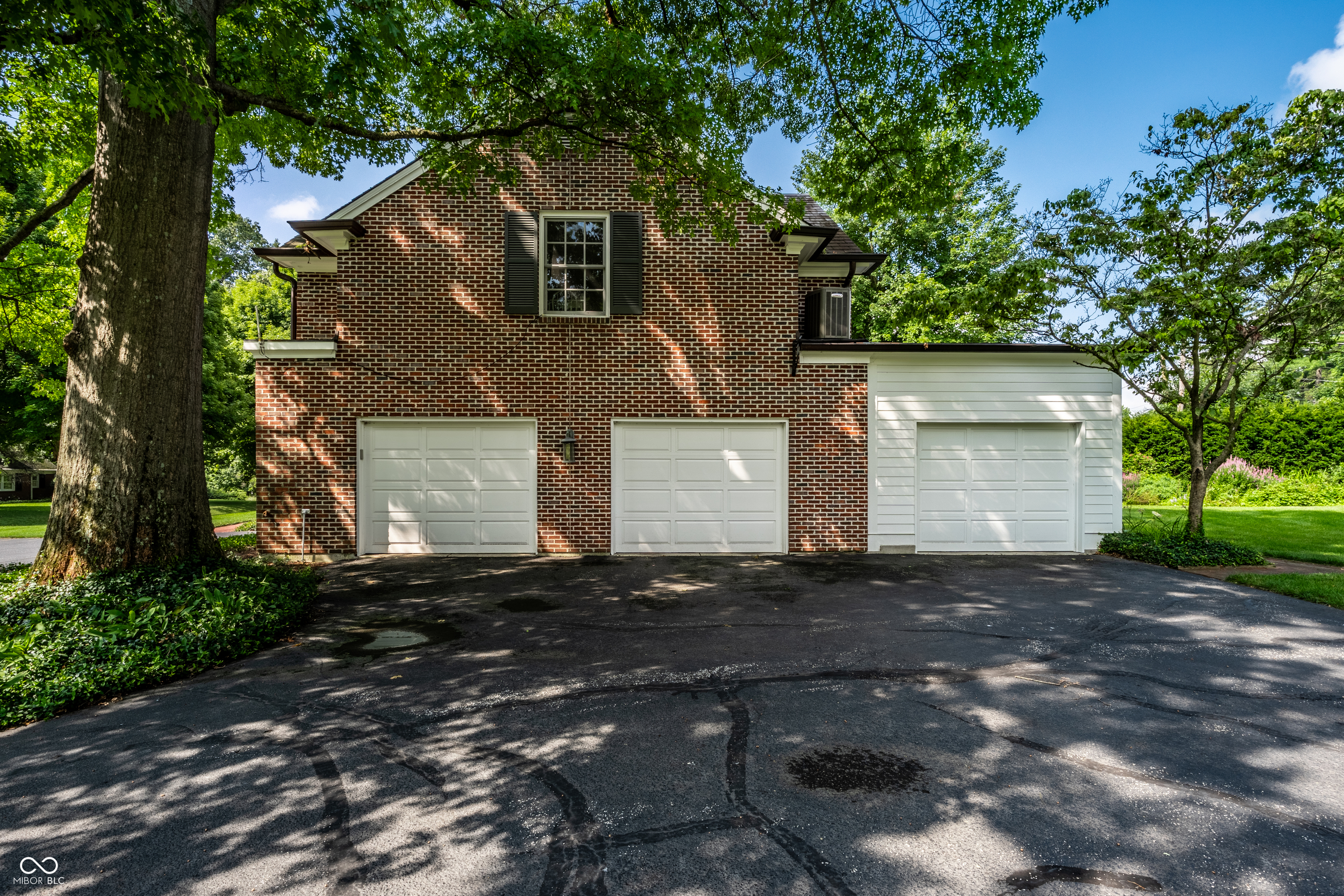200 Wellington Road Indianapolis, IN 46260 - Photo 50 of 68 Gallery Image 50
