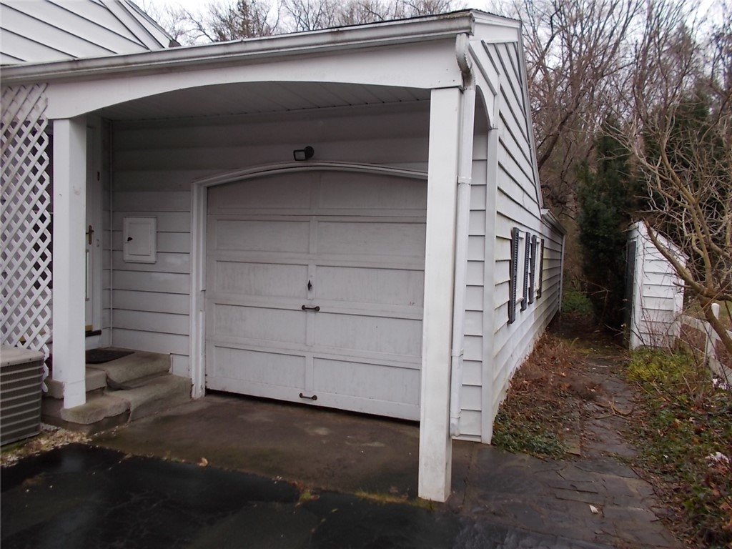 545 Apple Orchard Lane Webster, NY 14580 - Photo 4 of 10