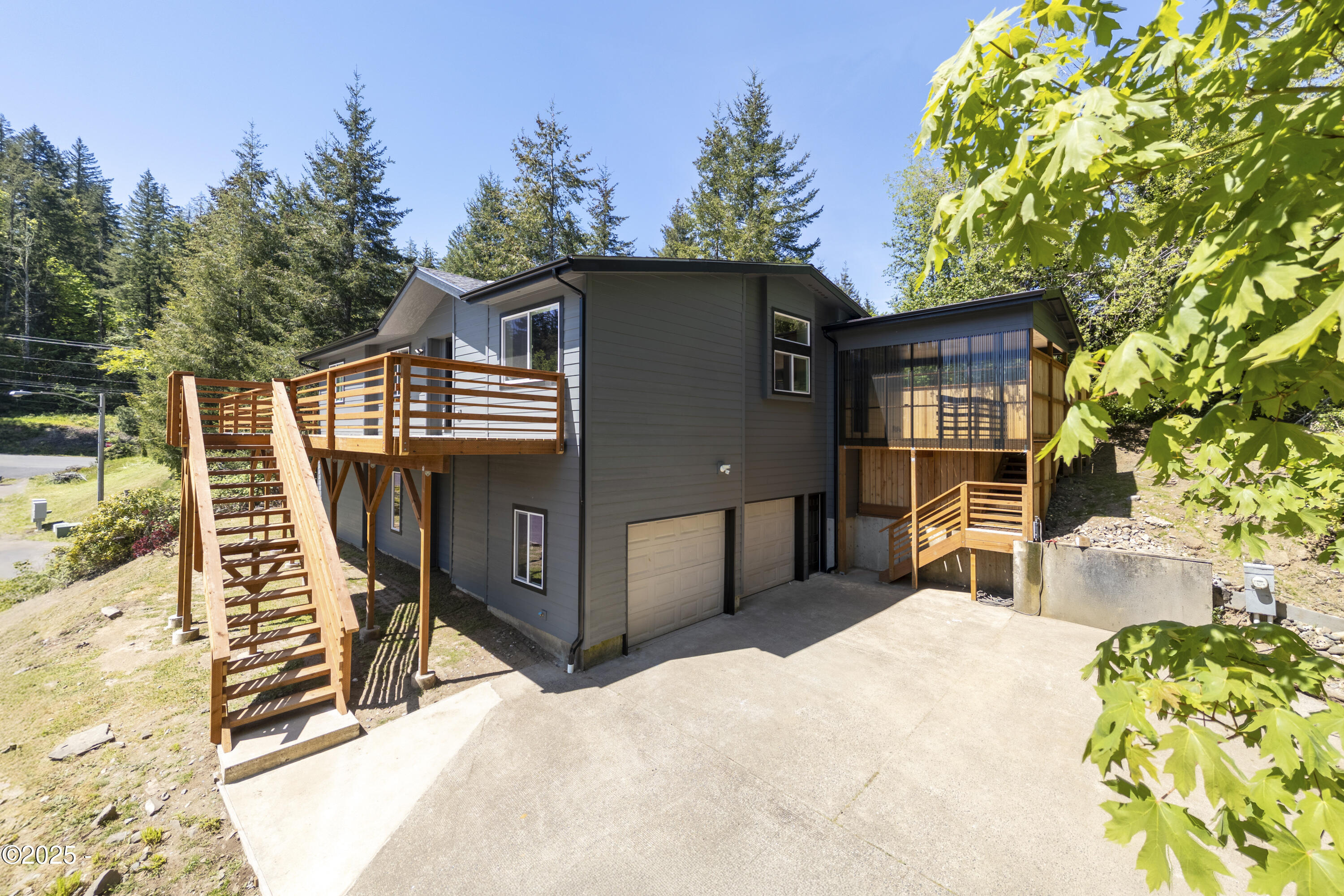 620 Northeast Ridge Drive Toledo, OR 97391 - Photo 3 of 36 Exterior