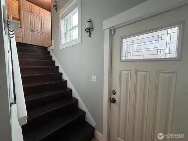 $585,000 | 9 H Street Southeast, Auburn, WA 98002