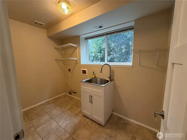 $585,000 | 9 H Street Southeast, Auburn, WA 98002