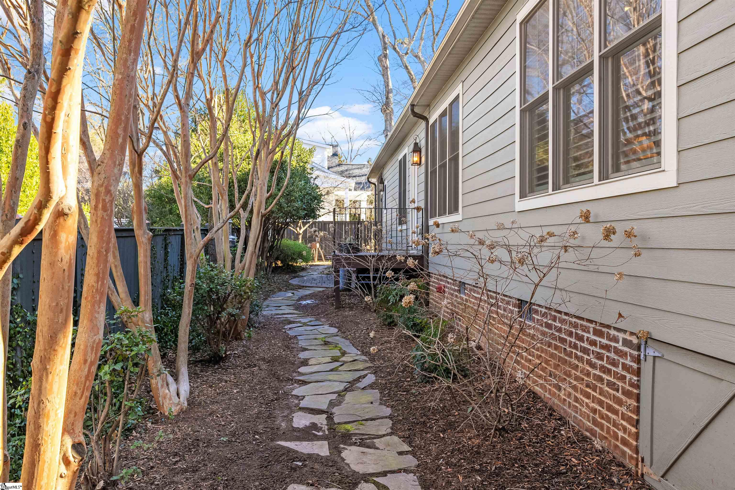 5 Riverside Drive Greenville, SC 29605 - Photo 46 of 49 Gallery Image 46