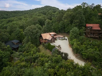 $920,000 | 115 Necowa Cove Overlook, Blue Ridge, GA 30513