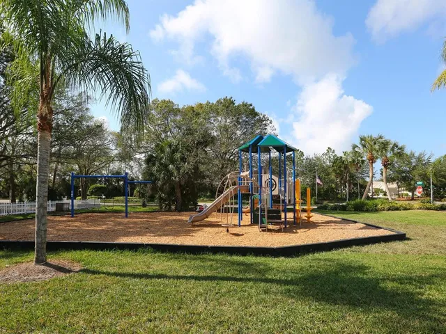 $2,800 | 799 Harrington Lake Drive North, Unit 73, Venice, FL 34293