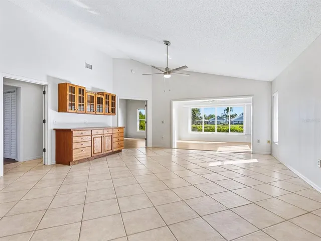$2,800 | 799 Harrington Lake Drive North, Unit 73, Venice, FL 34293