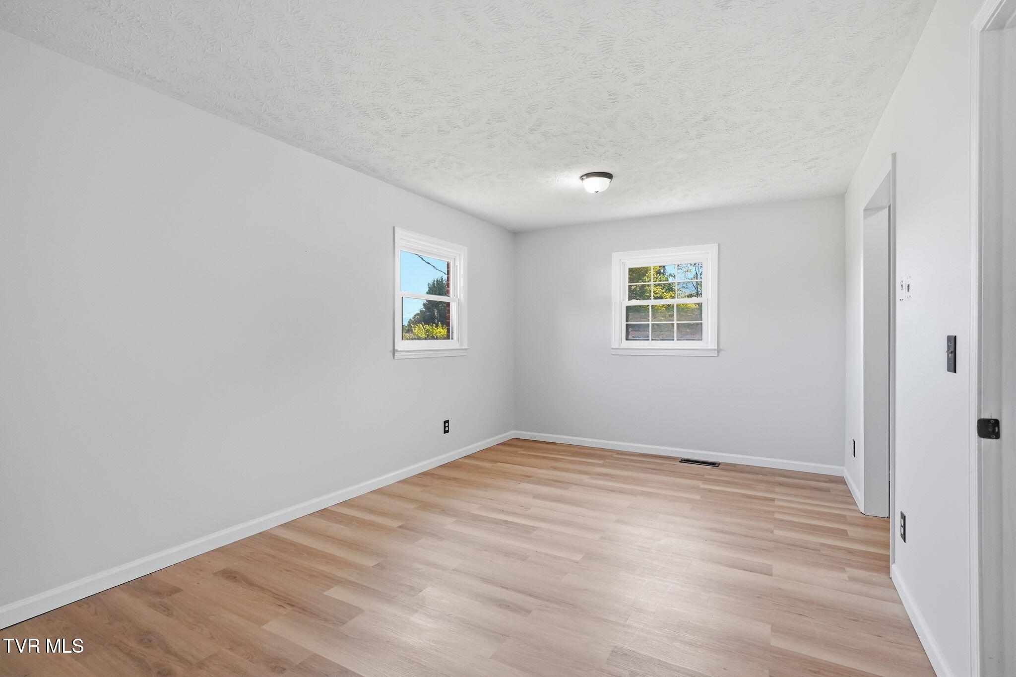 284 H Heaton Road Elizabethton, TN 37643 - Photo 14 of 49 284 H Heaton Rd Elizabethton TN