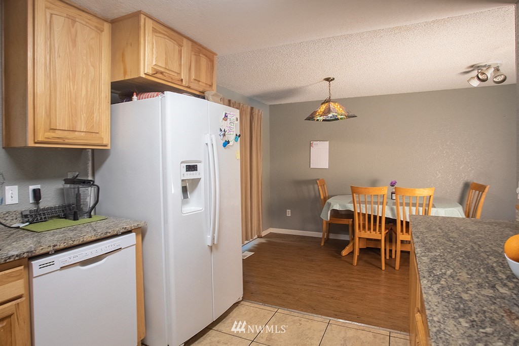201 East Canyon View Road Belfair, WA 98528 - Photo 6 of 29
