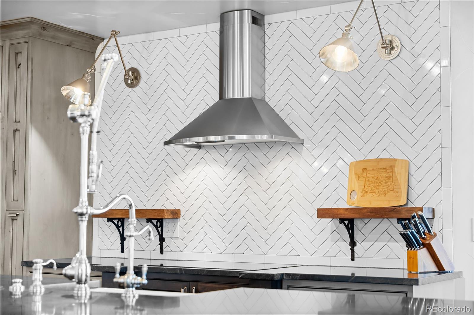 1625 Larimer Street, Unit 1705 Denver, CO 80202 - Photo 11 of 49