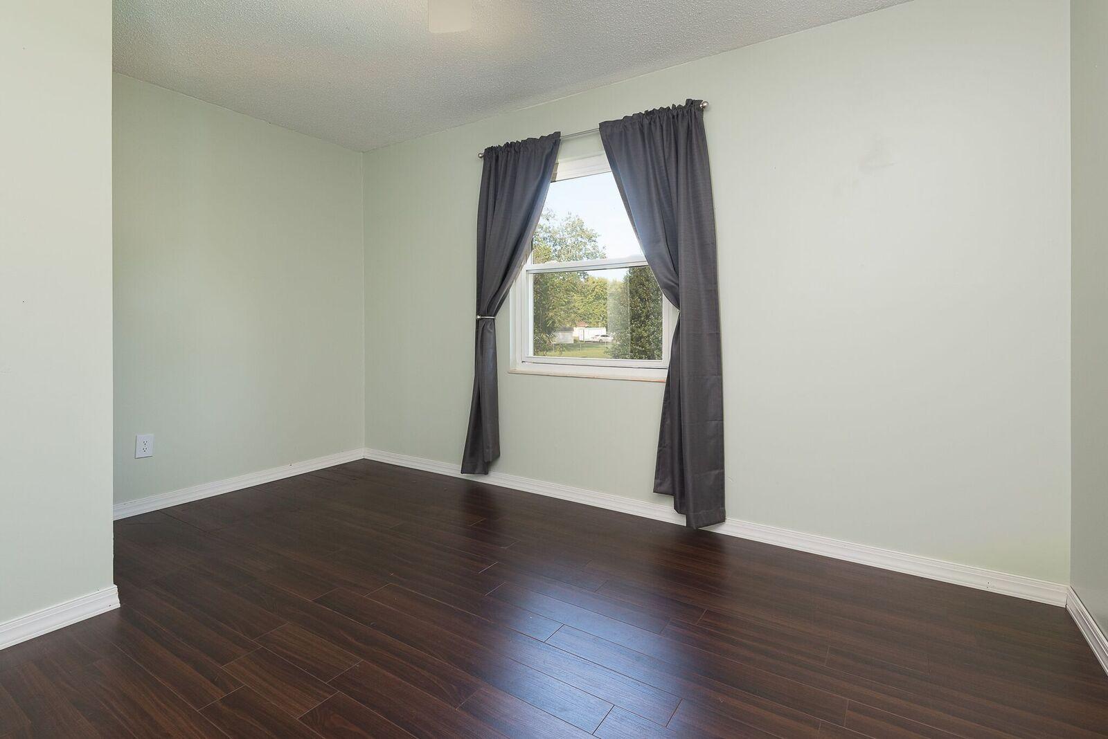 7301 Cornwall Road, Unit 4 Knoxville, TN 37931 - Photo 13 of 15 JBP_Cornwall7301-14_preview.jpeg