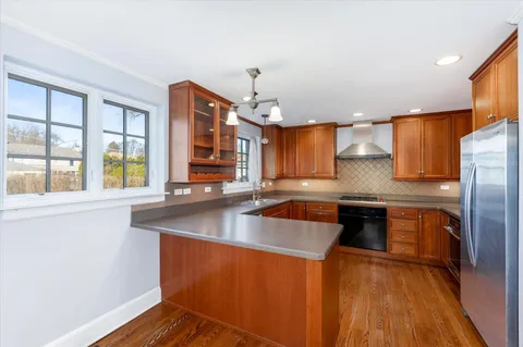 $950,000 | 1420 Bonnie Brae, River Forest, IL 60305