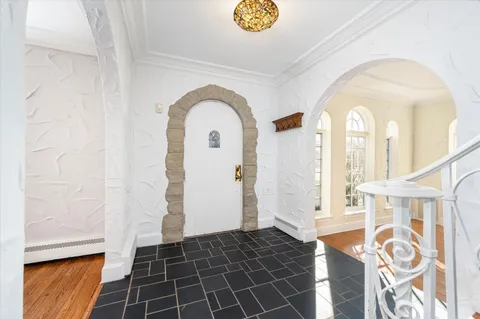 $950,000 | 1420 Bonnie Brae, River Forest, IL 60305