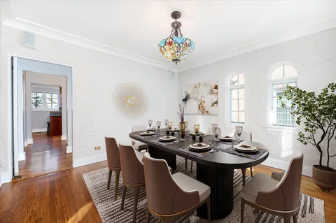 $950,000 | 1420 Bonnie Brae, River Forest, IL 60305