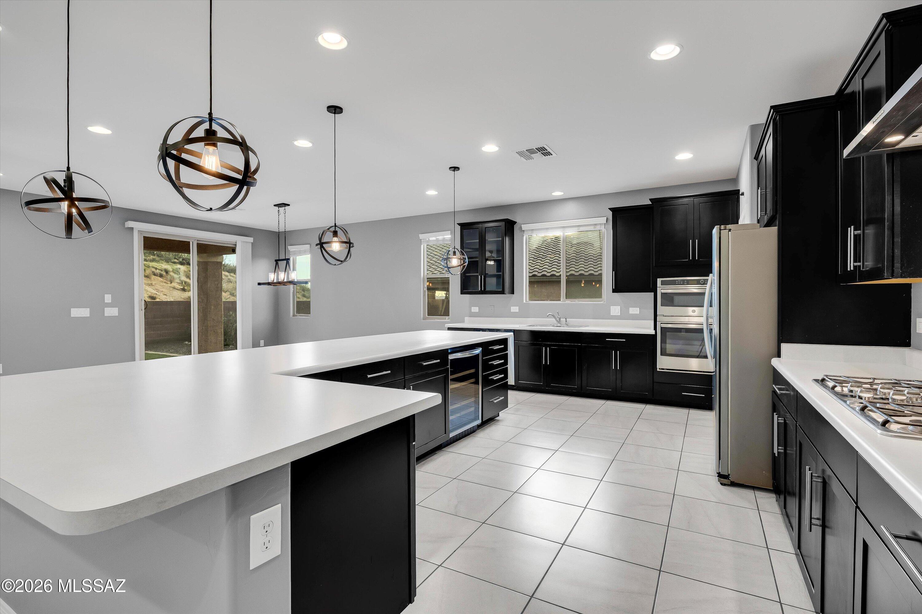 38655 South Running Roses Lane Saddlebrooke, AZ 85739 - Photo 8 of 49