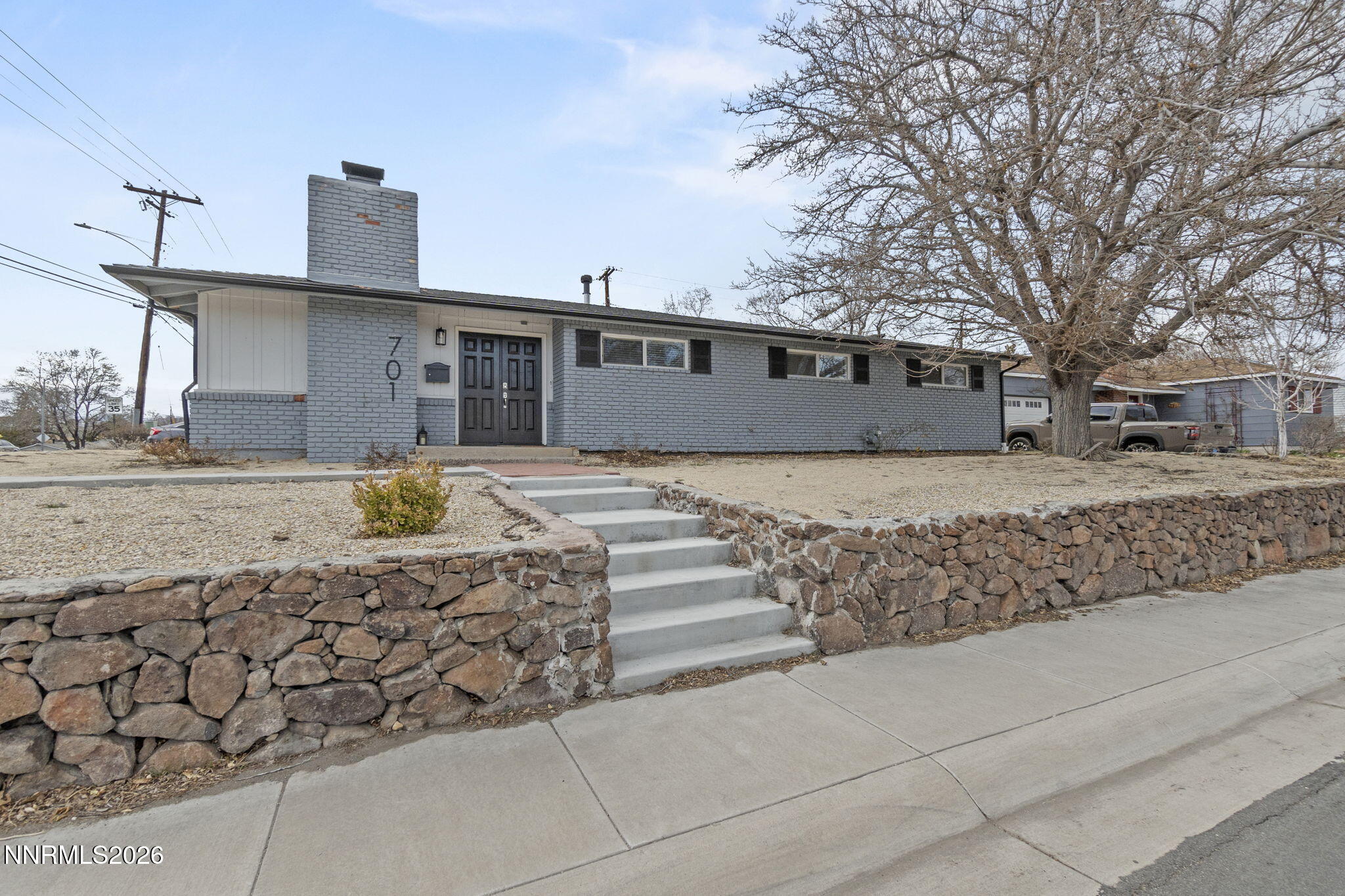 701 Bowman Drive Reno, NV 89503 - Photo 33 of 34 90c