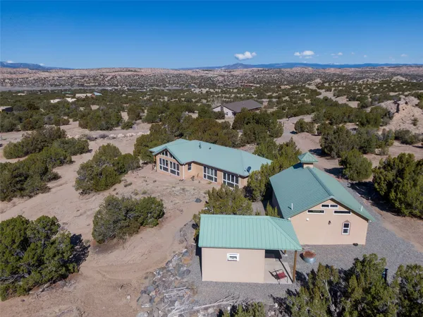 $550,000 | 140 Cerrito De Baca, Ojo Caliente, NM 87549
