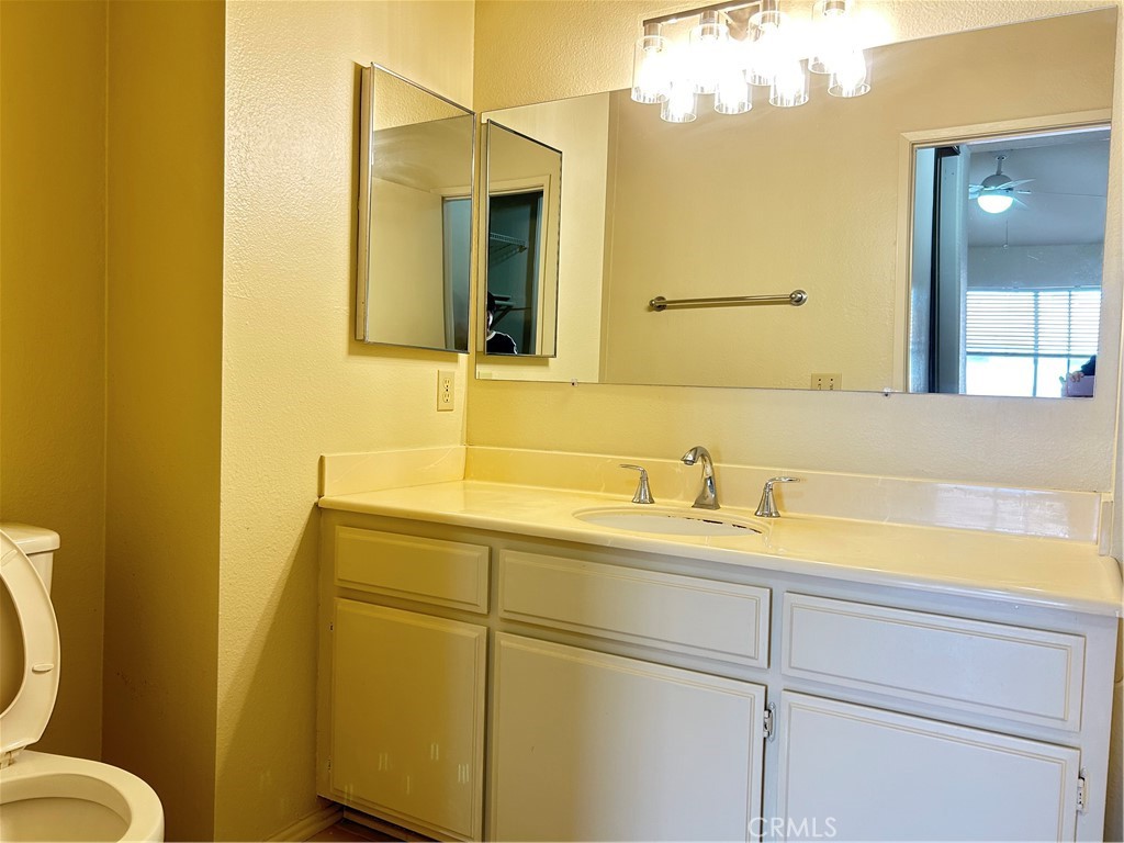 567 Springbrook North Irvine, CA 92614 - Photo 16 of 27