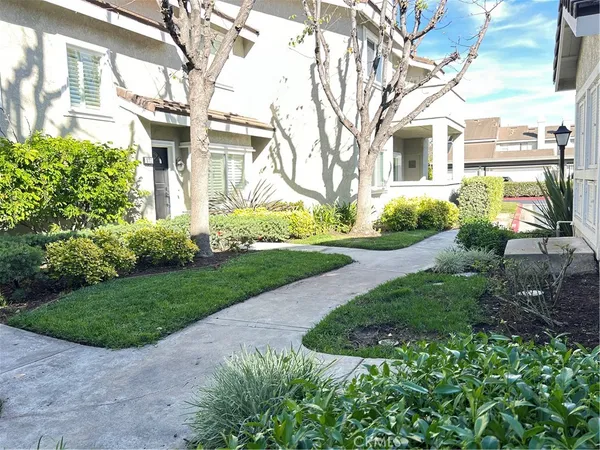 $4,000 | 567 Springbrook North, Irvine, CA 92614