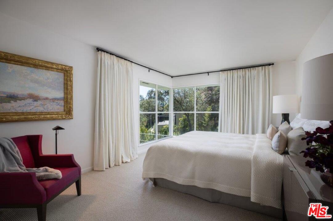 680 Sarbonne Road Los Angeles, CA 90077 - Photo 5 of 18 Gallery Image 5