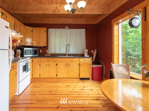 351 Southeast Channel Point Road Shelton, WA 98584 - Photo 23 of 39 Gallery Image 23