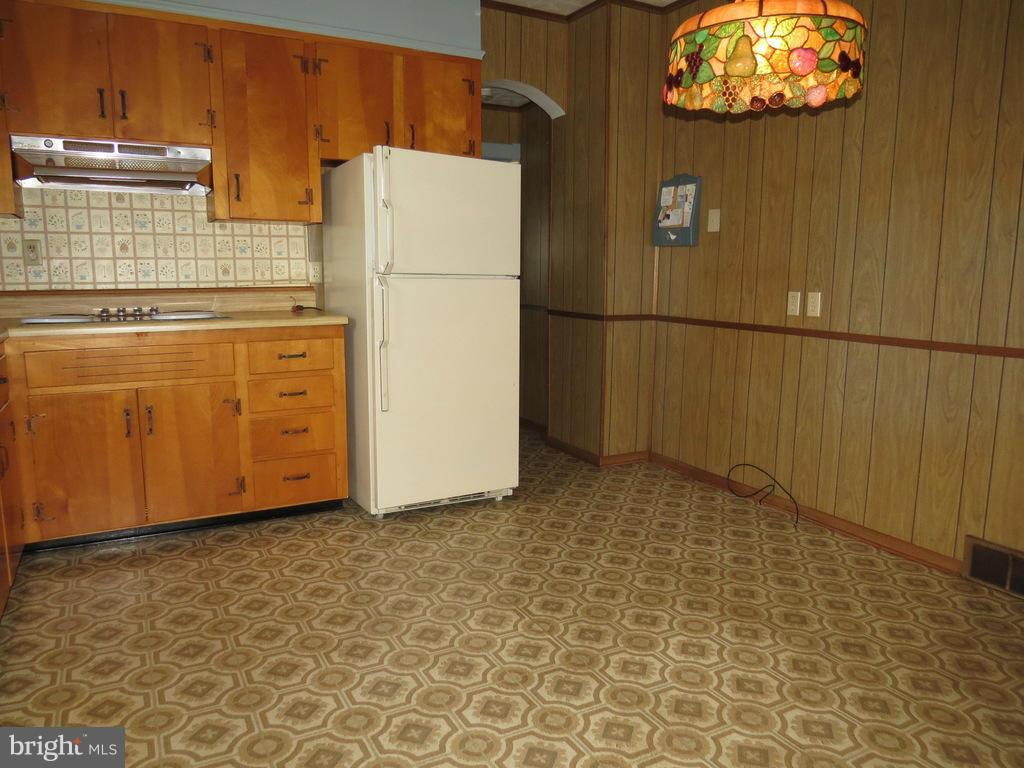 12710 Oakland Road Ridgely, MD 21660 - Photo 14 of 26 Kitchen