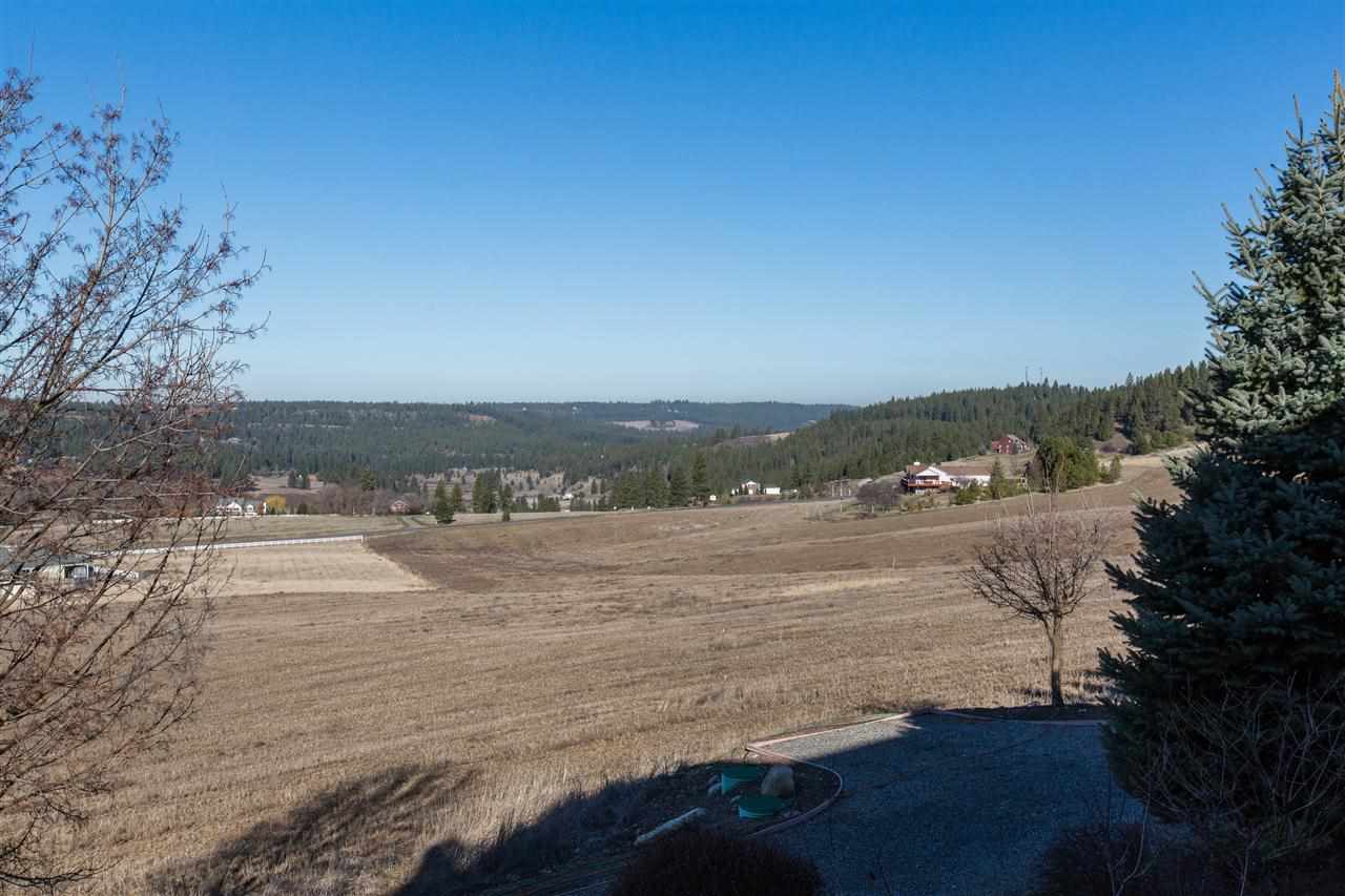 11310 South Freya Road Spokane, WA 99223 - Photo 4 of 20 Gallery Image 4