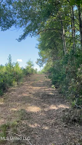 $499,450 | 1 Farr Road, Edwards, MS 39066