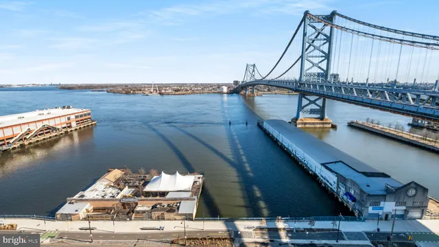 $2,350 | 235 North Christopher Columbus Boulevard, Unit 518, Philadelphia, PA 19106