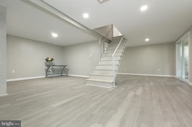 $2,650 | 25731 Ridge Road, Damascus, MD 20872