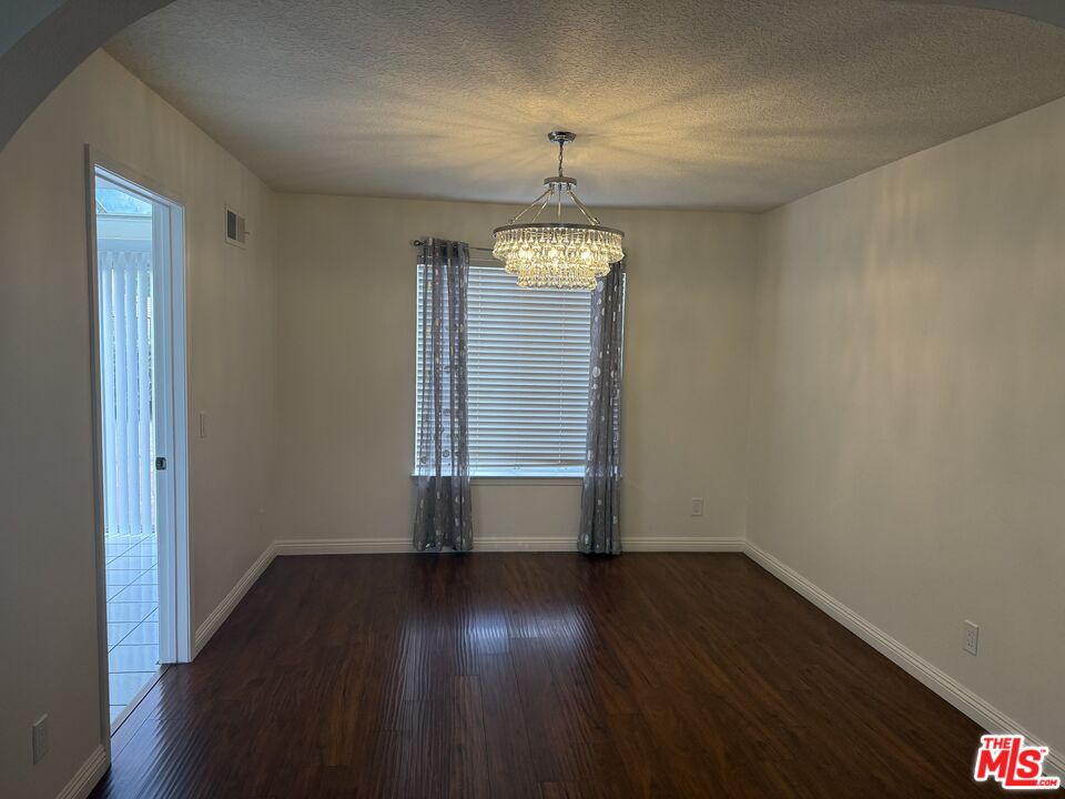 12010 Falcon Ridge Way Porter Ranch, CA 91326 - Photo 3 of 15 Gallery Image 3