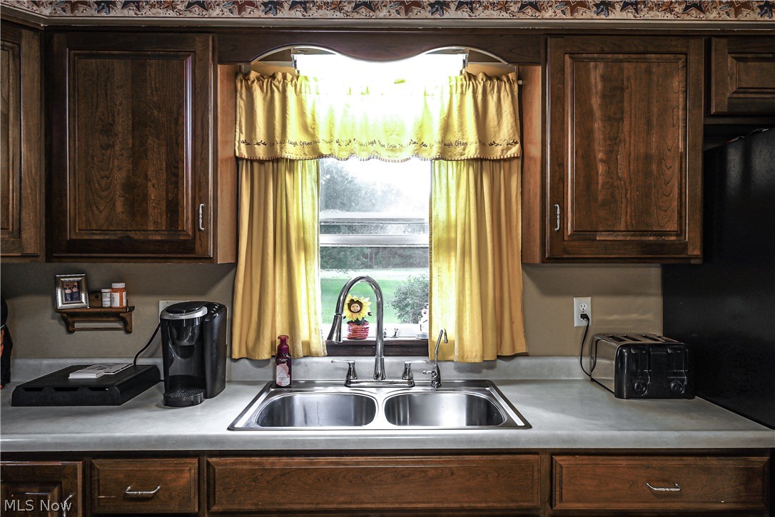 6059 McMullen Allen Road Newton Falls, OH 44444 - Photo 11 of 32