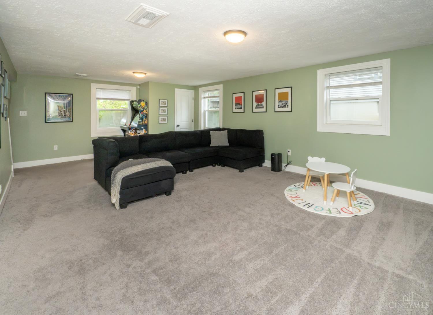 4241 Race Road Cincinnati, OH 45211 - Photo 42 of 53 Gallery Image 42
