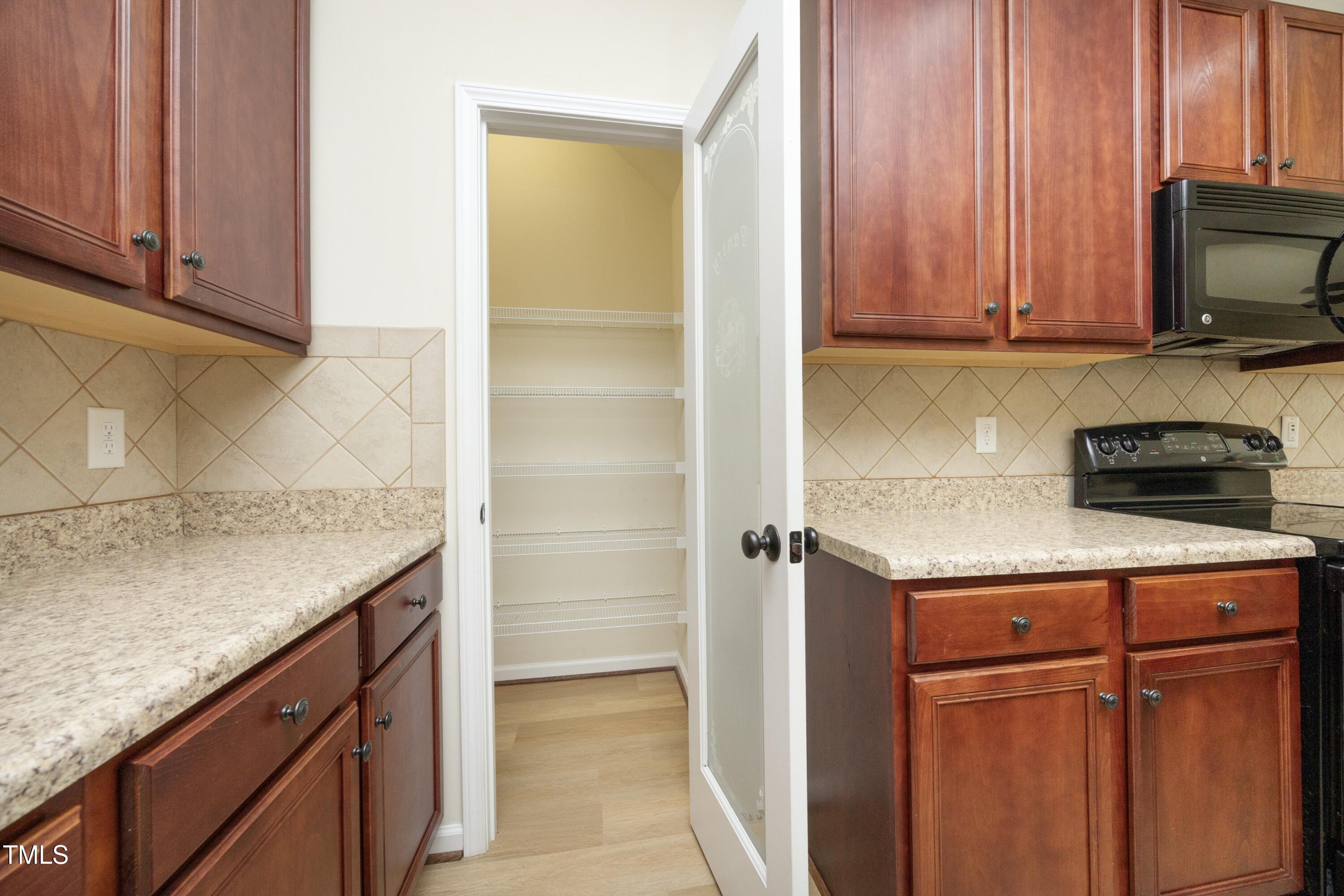 202 Leighann Ridge Lane Rolesville, NC 27571 - Photo 15 of 40 15PantryDoor