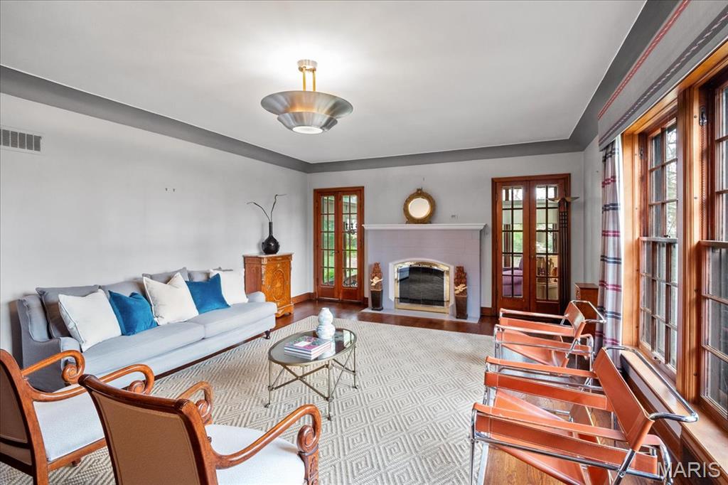 7 Brookside Lane Ladue, MO 63124 - Photo 11 of 42