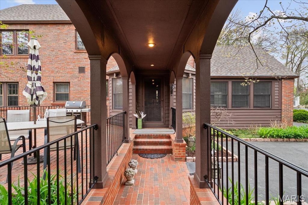 7 Brookside Lane Ladue, MO 63124 - Photo 40 of 42