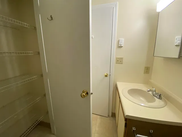 $1,850 | 177 Eastern Avenue, Unit 301, Manchester, NH 03104