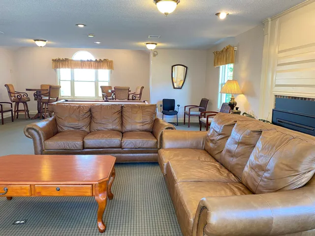 $1,850 | 177 Eastern Avenue, Unit 301, Manchester, NH 03104