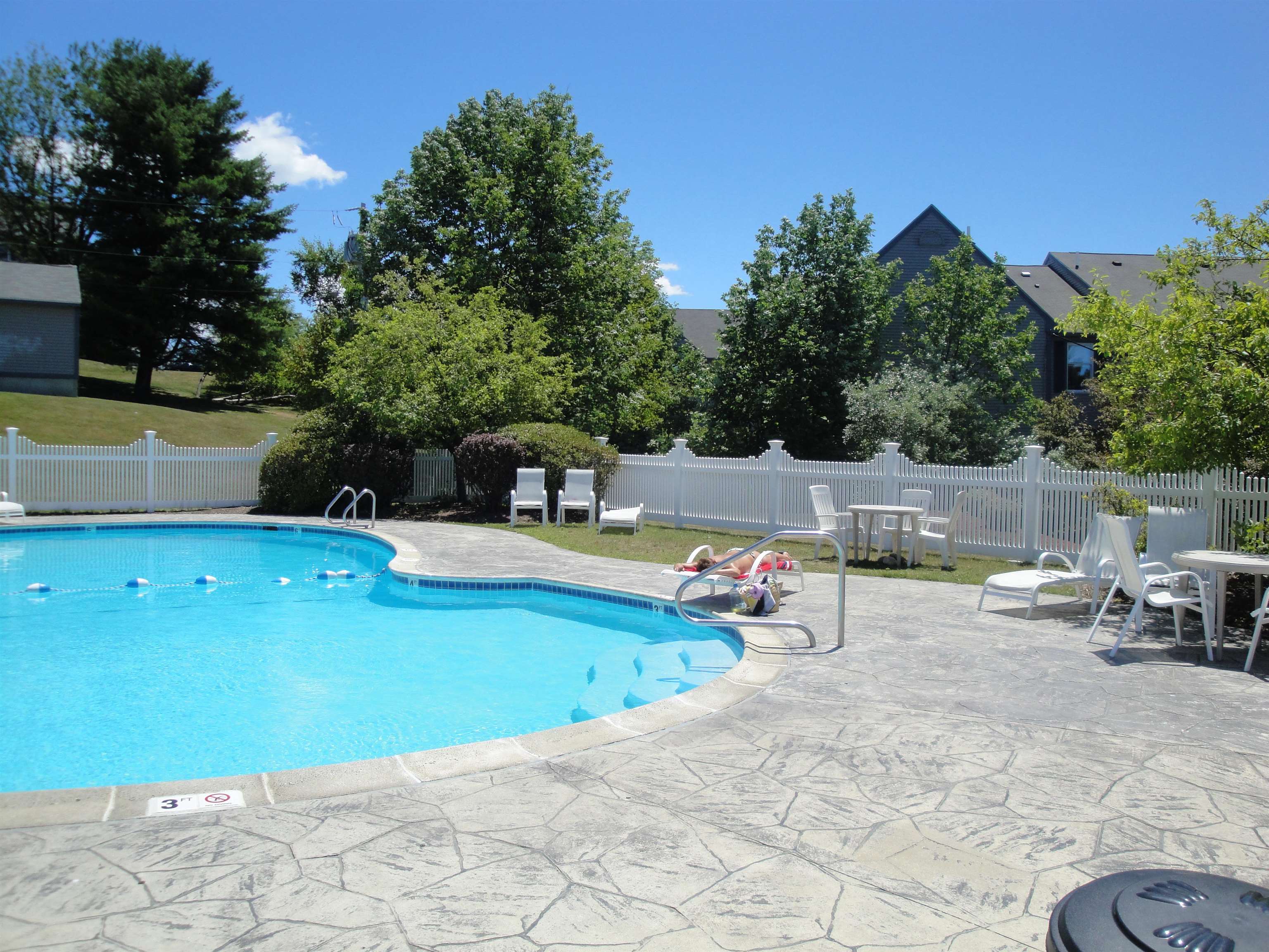 177 Eastern Avenue, Unit 301 Manchester, NH 03104 - Photo 45 of 50