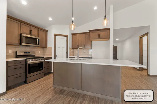 $462,700 | 2 East Valley Street South, Oldtown, ID 83822