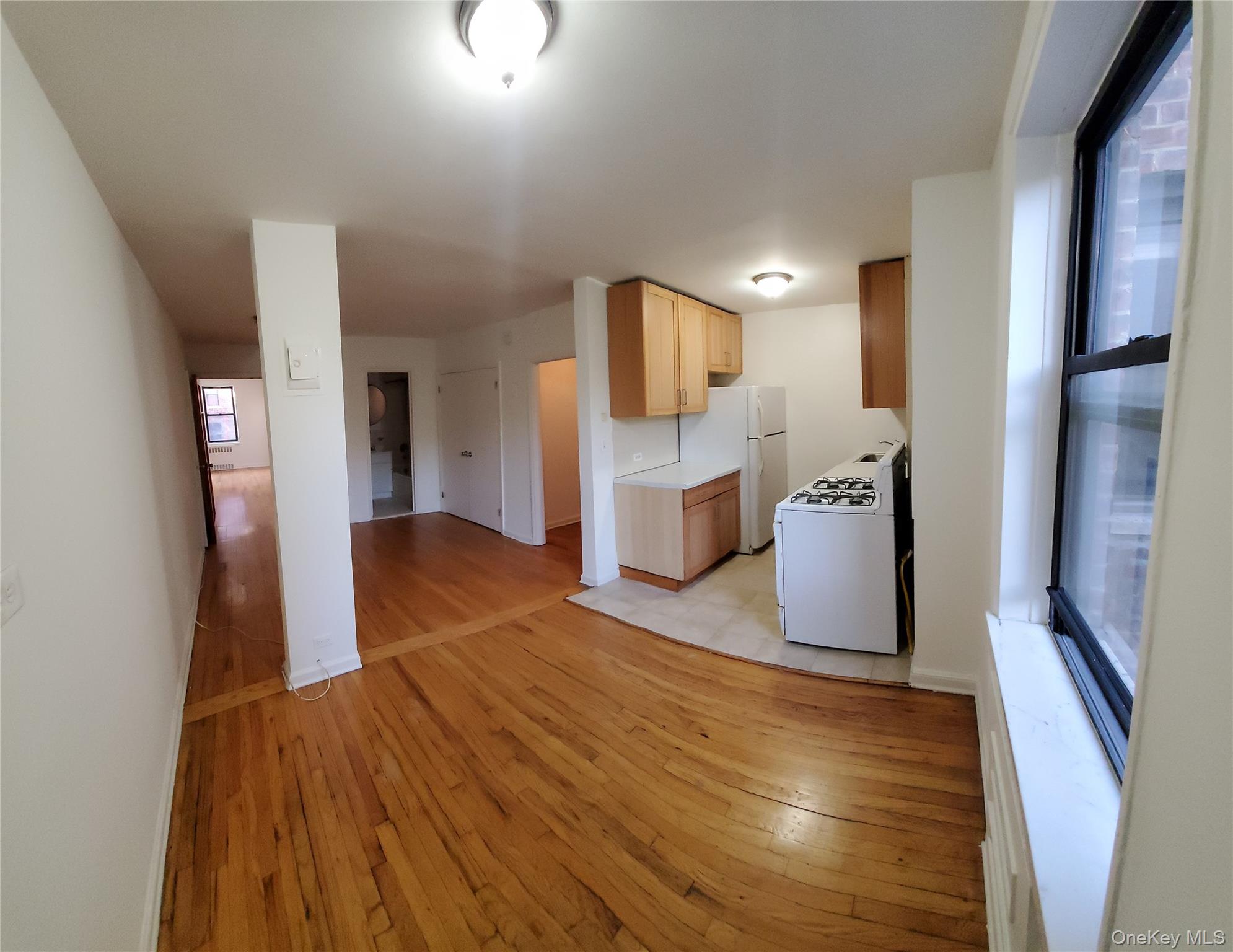 102-35 64th Road, Unit 3K Queens, NY 11375 - Photo 5 of 11