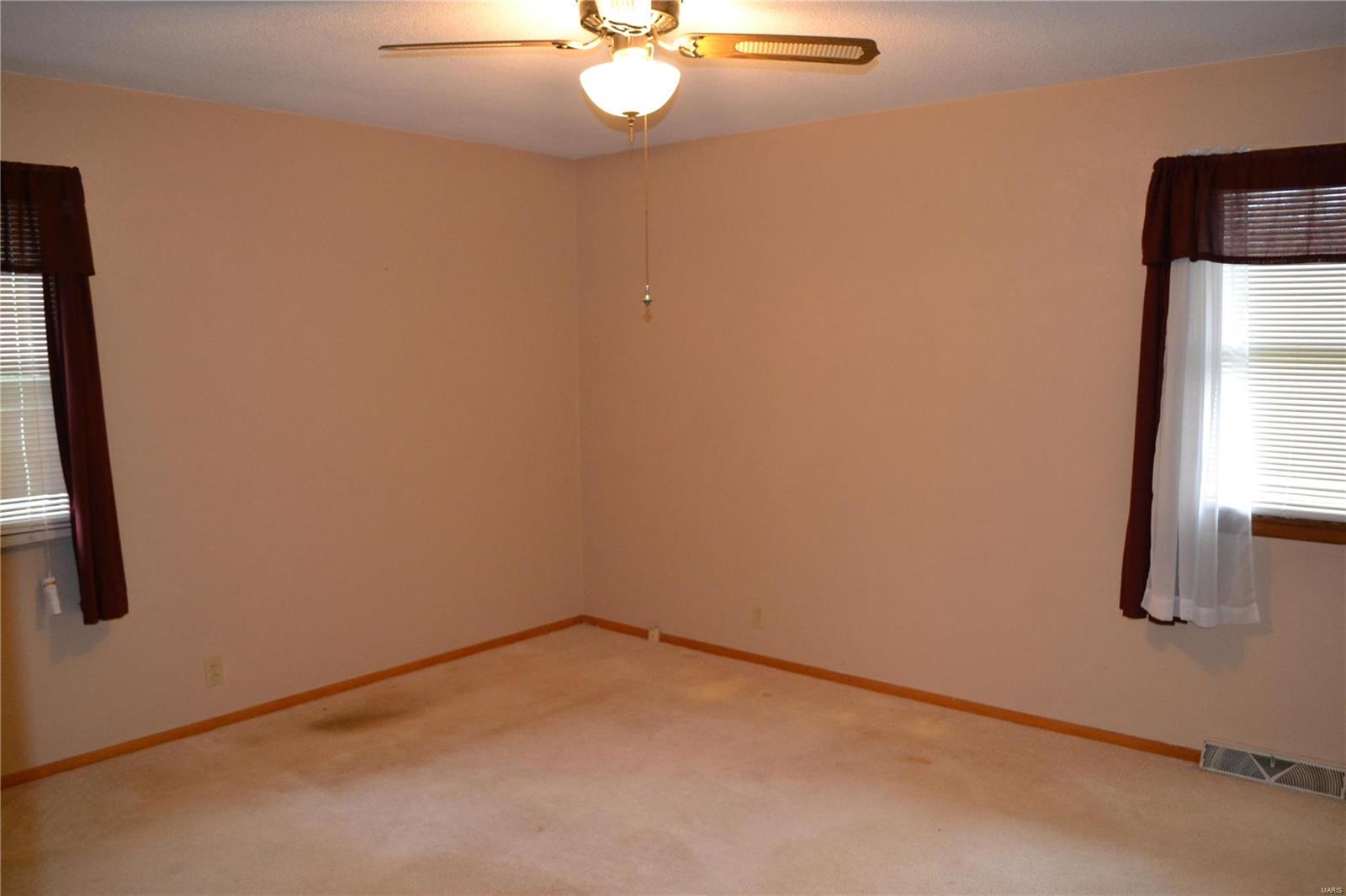 9524 Schuline Road Sparta, IL 62286 - Photo 10 of 20