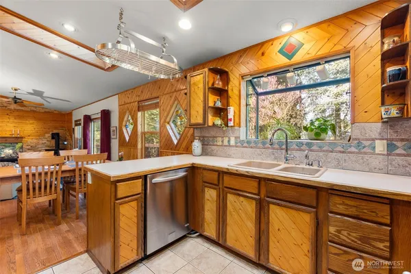 $520,000 | 6802 33rd Avenue Southeast, Lacey, WA 98503
