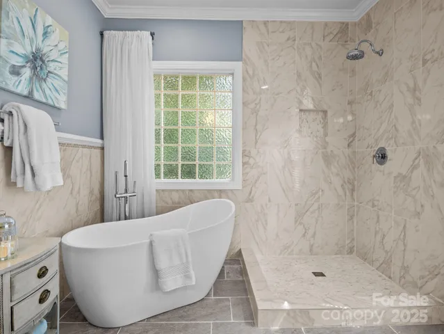 $765,000 | 150 Pinnacle Shores Drive, Mooresville, NC 28117